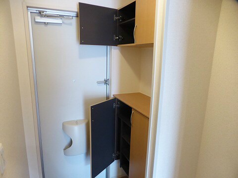 カーミー・芳川の物件内観写真