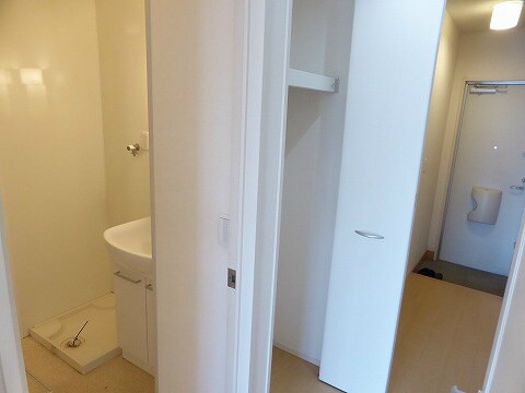 カーミー・芳川の物件内観写真