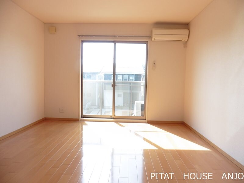 ラフィネシャンブルの物件内観写真