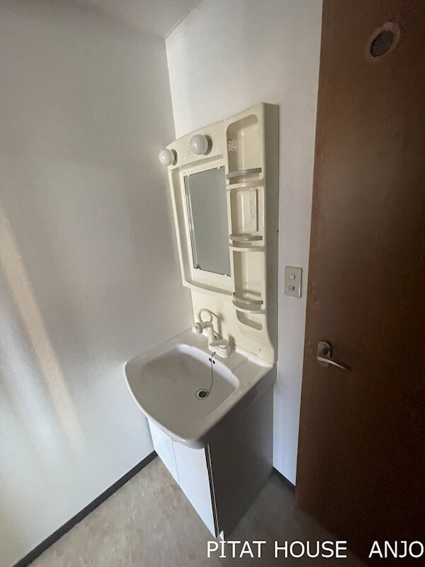 緑風マンションの物件内観写真