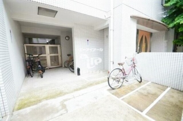 目黒駅 徒歩9分 2階の物件外観写真