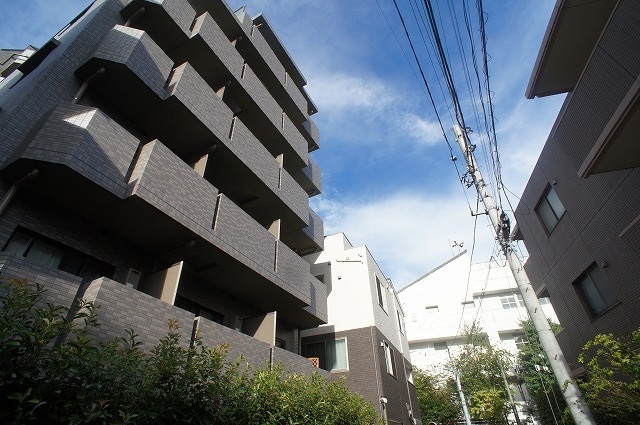 東京都港区白金３丁目の物件外観写真