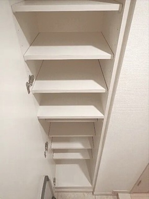 銀座駅 徒歩8分 4階の物件内観写真