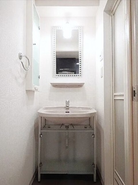 銀座駅 徒歩8分 4階の物件内観写真