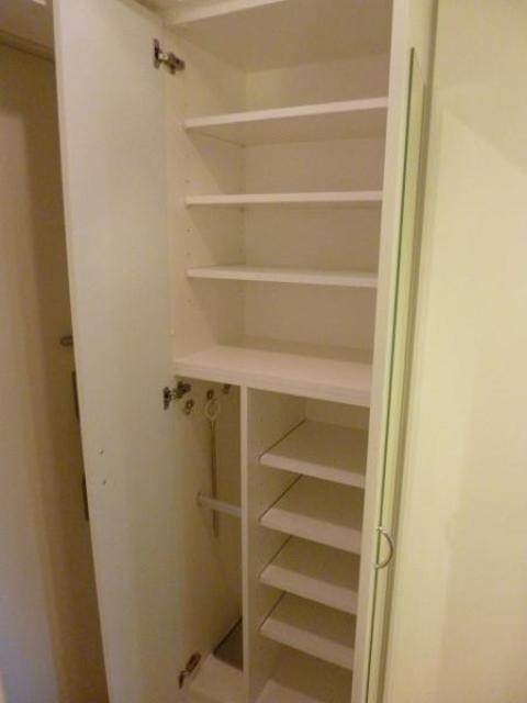 クレイシア世田谷野沢の物件内観写真