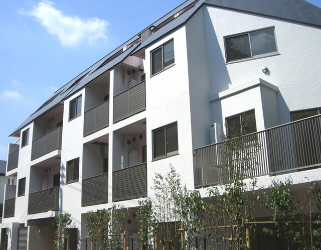 ガーデン代々木八幡の物件外観写真