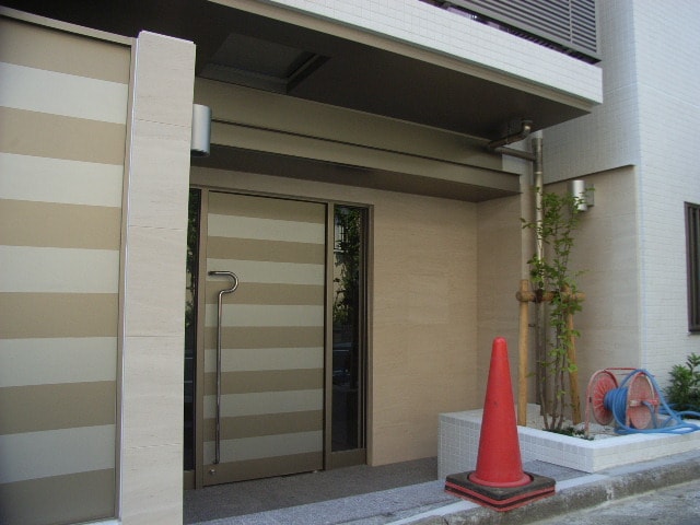 ガーデン代々木八幡の物件外観写真