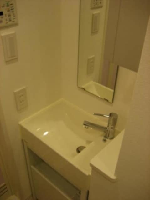 ビバリーホームズ目黒鷹番の物件内観写真