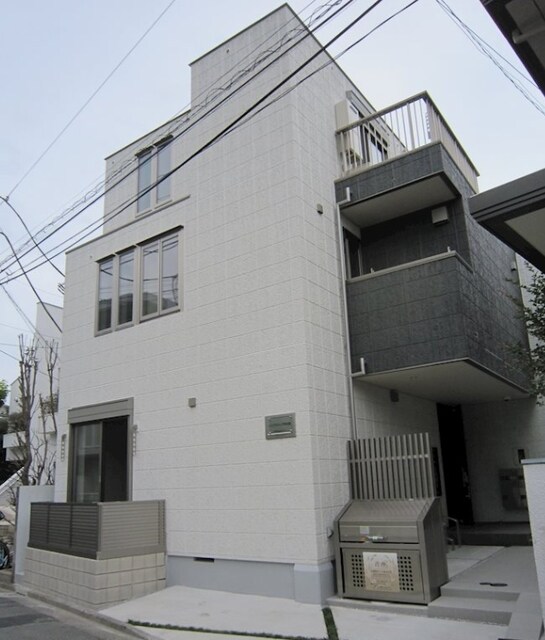 メゾンブラッシュ代々木上原の物件外観写真