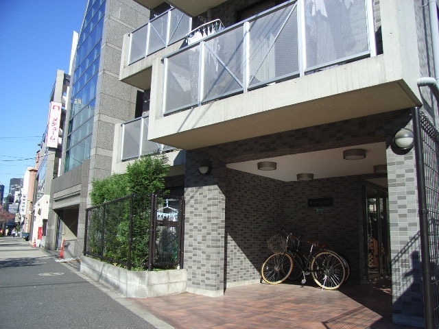 ストーン目黒の物件外観写真