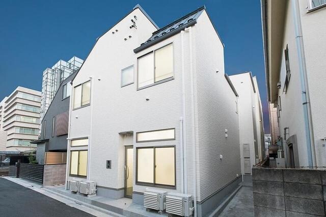 エムズコート深沢の物件外観写真