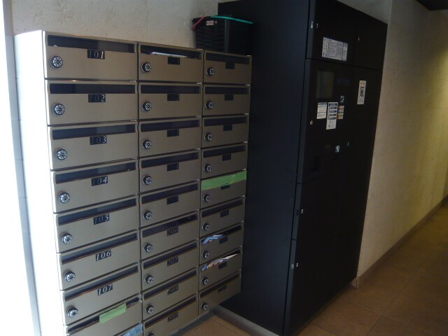 ドルチェ目黒・WESTの物件外観写真