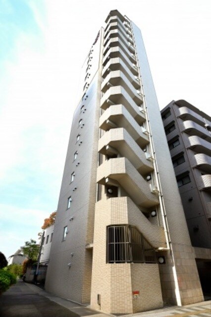 スカイコートパレス駒沢大学の物件外観写真