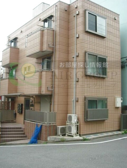 メゾンベレーザの物件外観写真