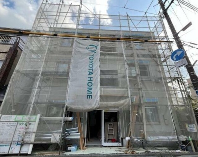 Reve Yayoiの物件外観写真