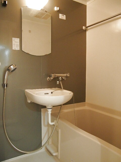 ルーブル本駒込の物件内観写真