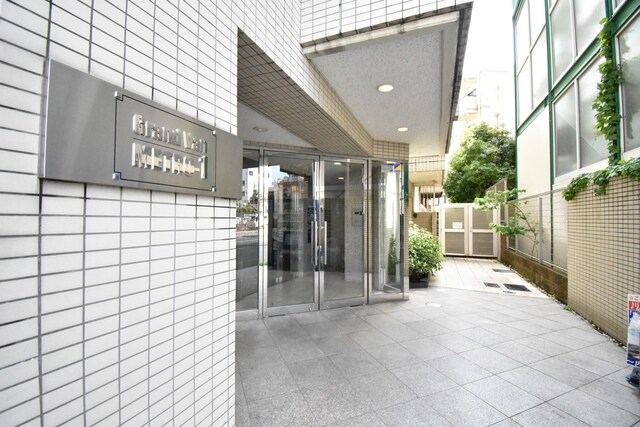 グランヴァンメトロⅠの物件外観写真