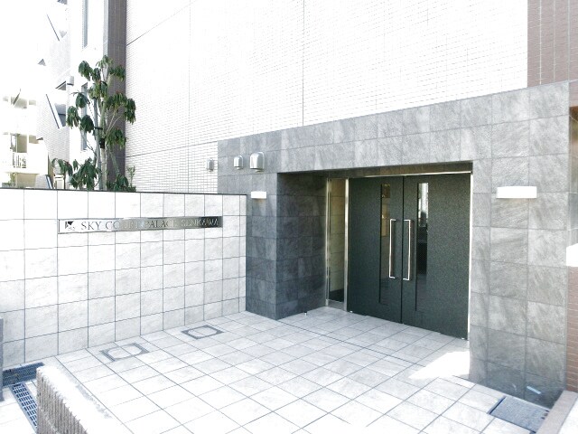 スカイコートパレス千川の物件外観写真