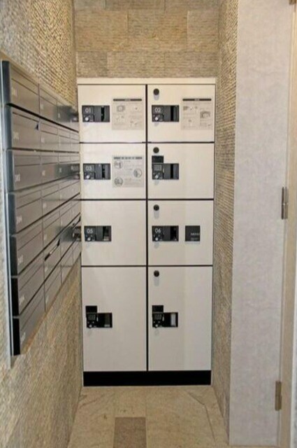 スカイレジデンス中落合の物件外観写真