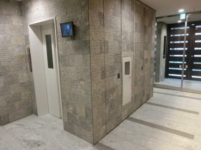 スカイレジデンス中落合の物件外観写真