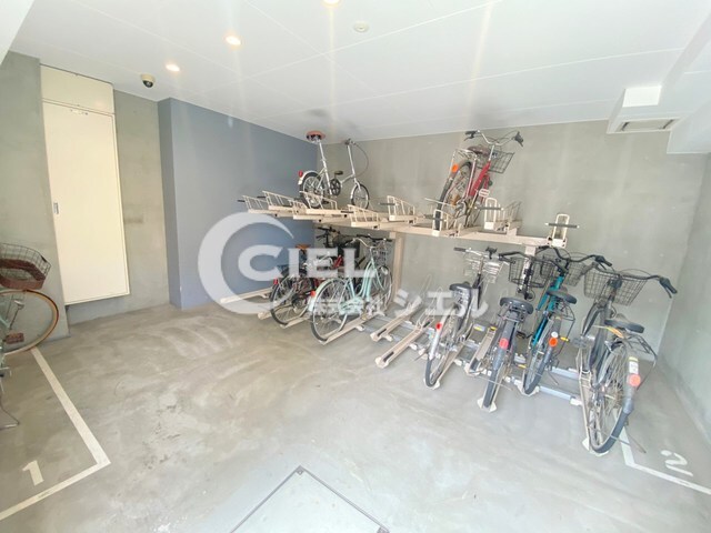 REALIZE日暮里の物件外観写真