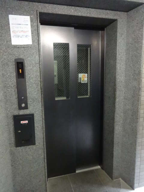 ルーブル中野坂上弐番館の物件外観写真