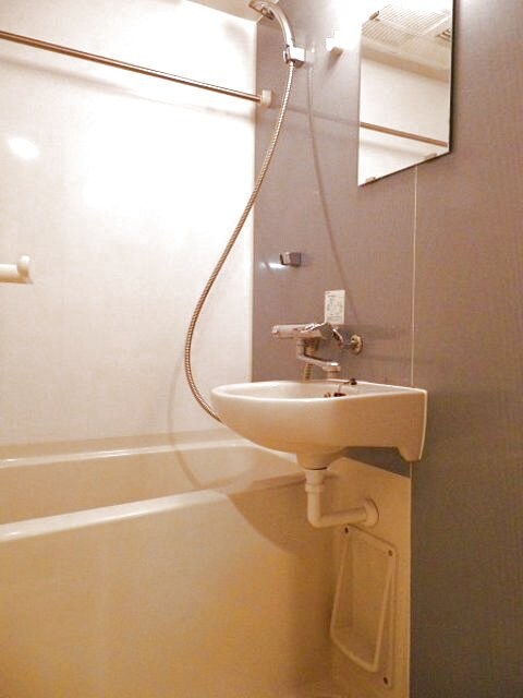 ルーブル中野坂上弐番館の物件内観写真