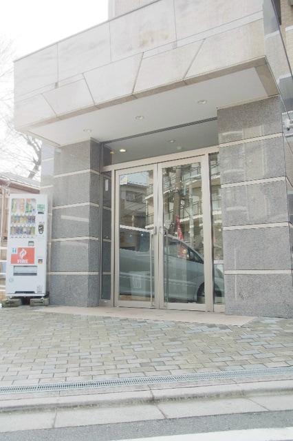 スカイコート護国寺の物件外観写真