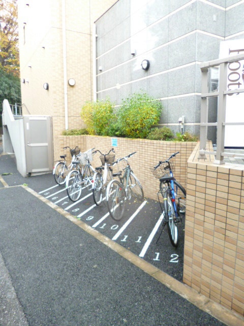 スカイコート護国寺の物件外観写真