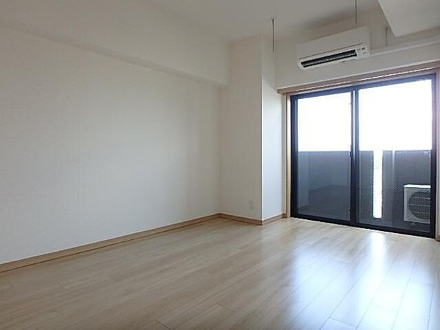 ルーブル王子本町の物件内観写真