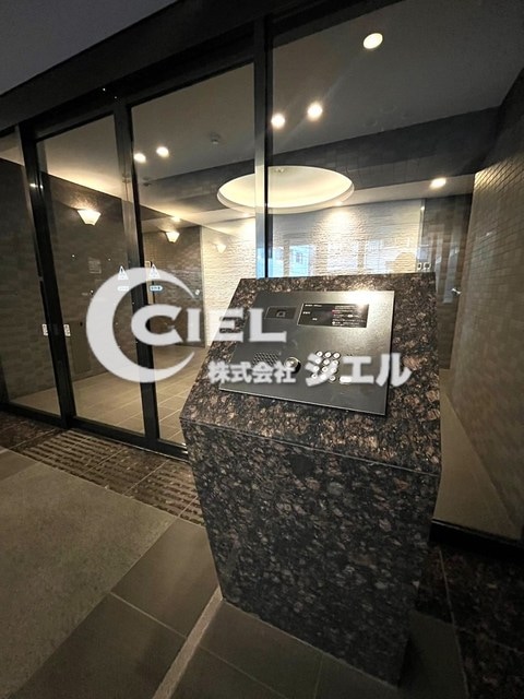 ルーブル王子本町の物件外観写真