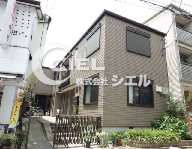 エバーハイツ大山の物件外観写真