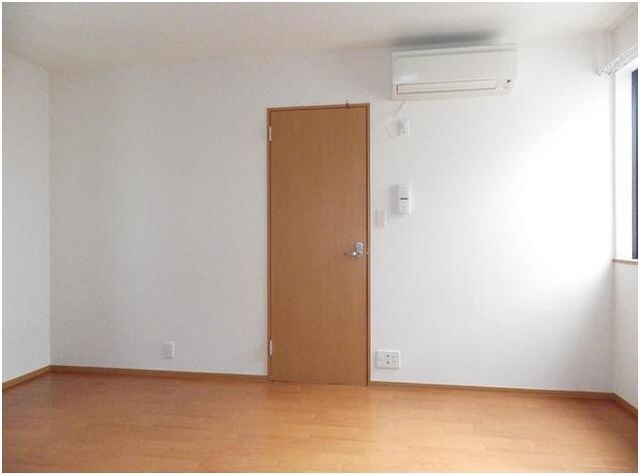 エバーハイツ大山の物件内観写真