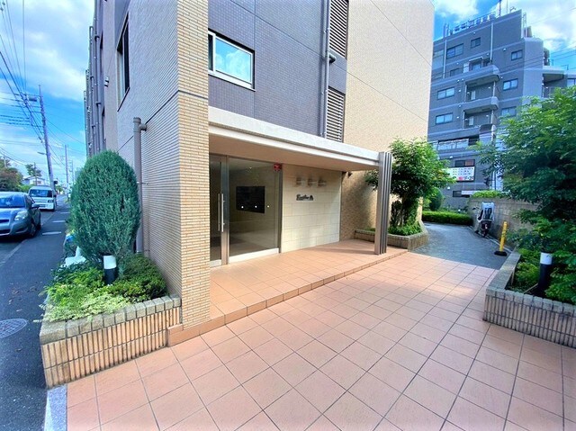 セシリアの物件外観写真