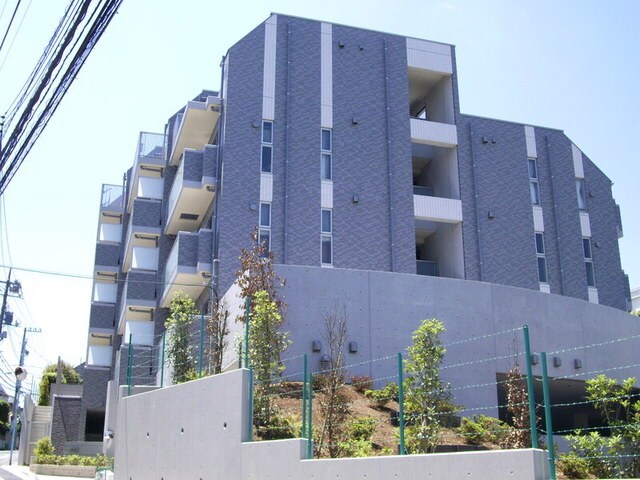 ボヌール和泉の物件外観写真