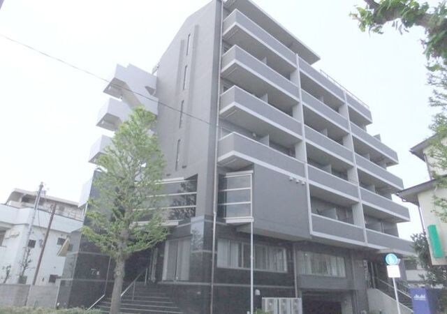 RESPECT　THREEの物件外観写真