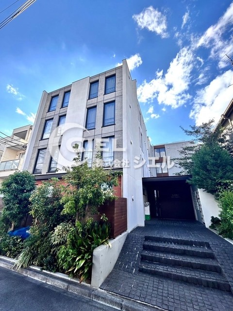 アレーロ西早稲田の物件外観写真