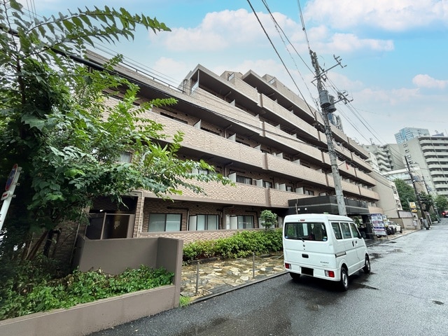 リヴシティ新宿壱番館の物件外観写真