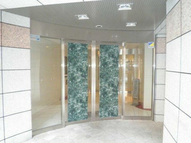 ガーラ・ステーション新宿御苑前の物件外観写真