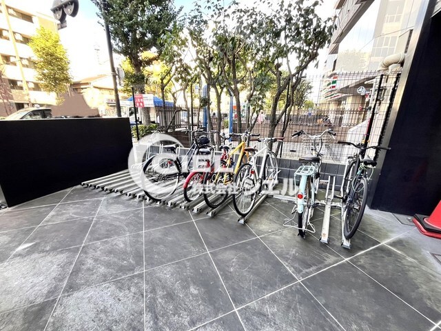 LUMEED中野坂上の物件外観写真