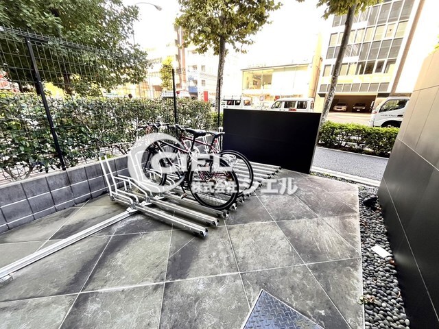 LUMEED中野坂上の物件外観写真