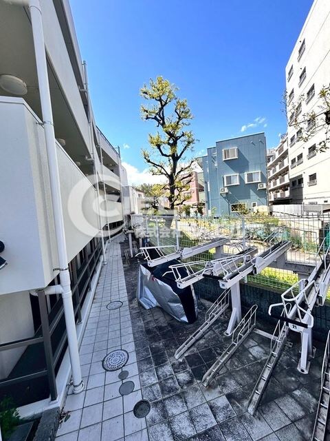 パレ・ホームズ西高島平の物件外観写真