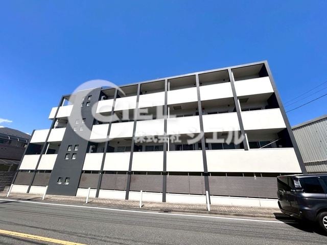 パレ・ホームズ西高島平の物件外観写真