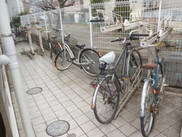 パレ・ホームズ西高島平の物件外観写真