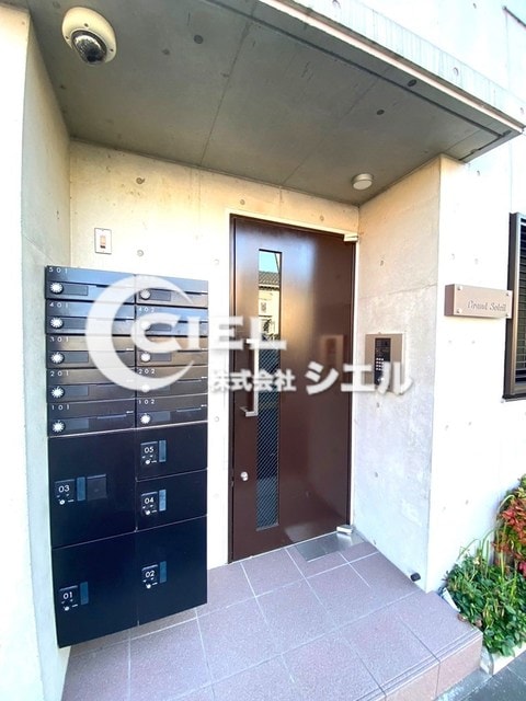 グランソレイユの物件外観写真