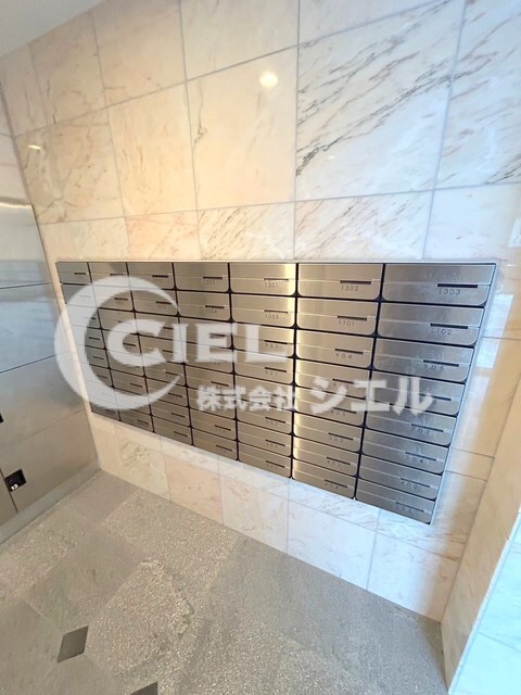 レオーネ南千住の物件外観写真