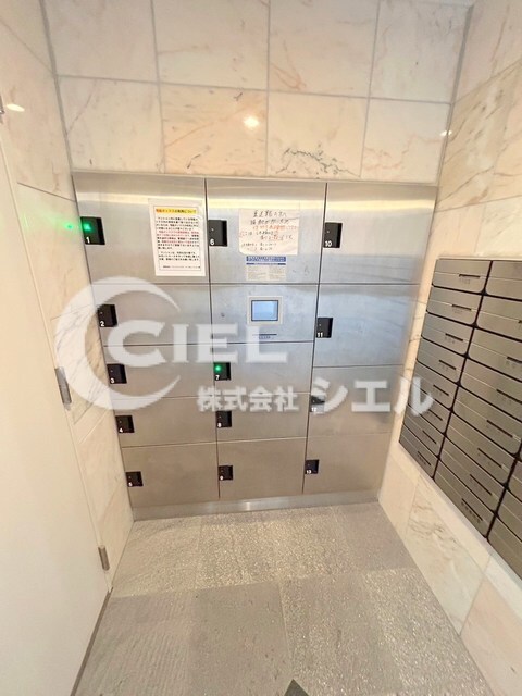 レオーネ南千住の物件外観写真