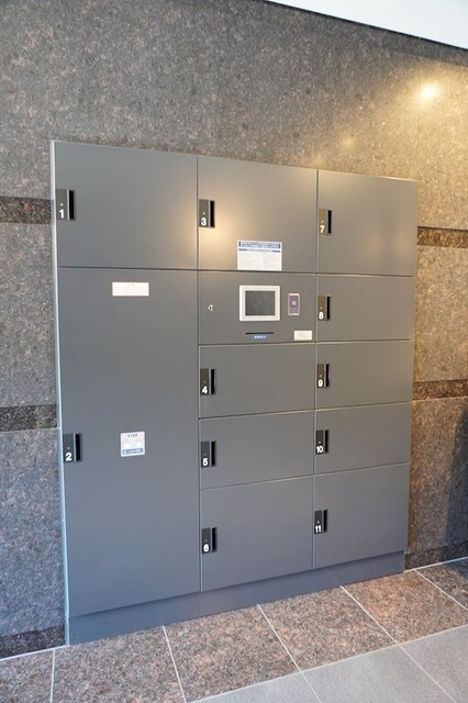 ルーブル都立家政六番館の物件外観写真