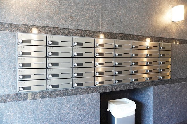 ルーブル都立家政六番館の物件外観写真