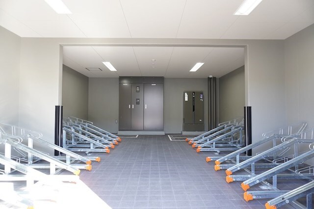 ルーブル都立家政六番館の物件外観写真